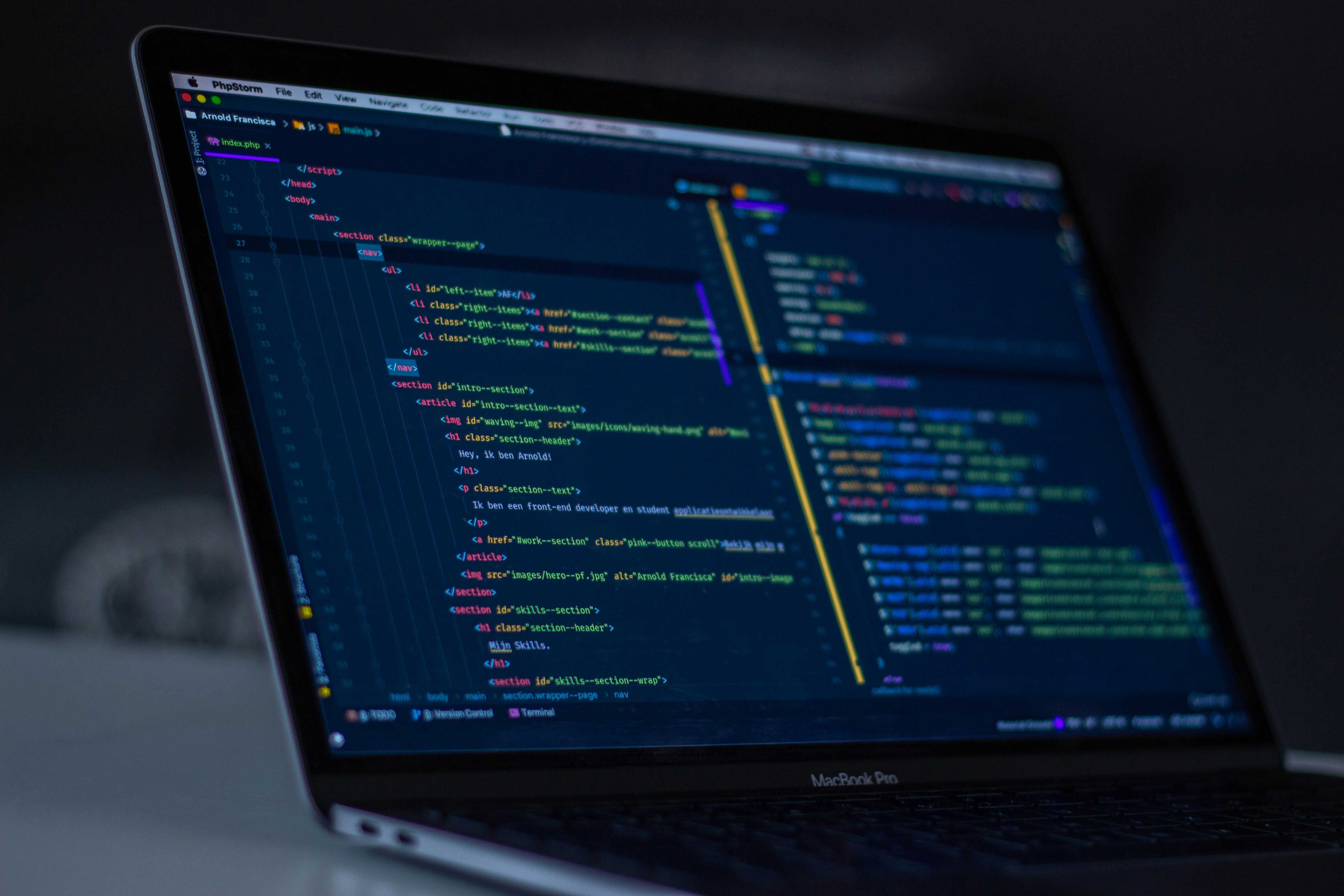 Modern code interface with VS Code - Photo by Luca Bravo